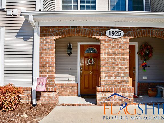 2nd image of 1925-203 Tara Ct