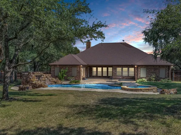 1865 Austin Hines Dr, China Spring, TX 76633