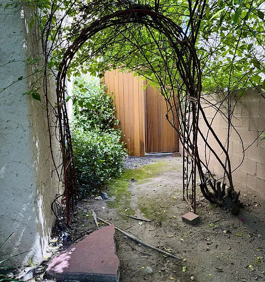1861 W Mountain St — Photo 33