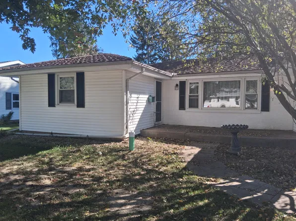 934 E Marshall St, Morton, IL 61550
