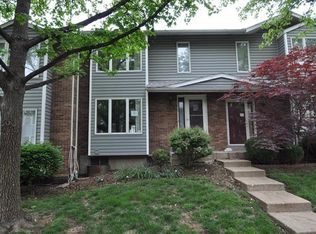 1615 Forest Hills Dr, Saint Charles, MO 63303