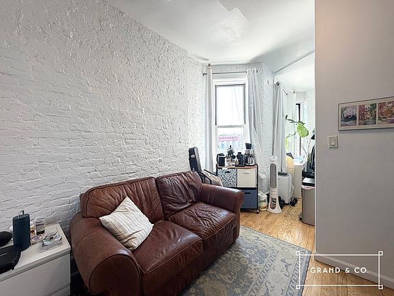 4th image of 120 Mac Dougal St #24