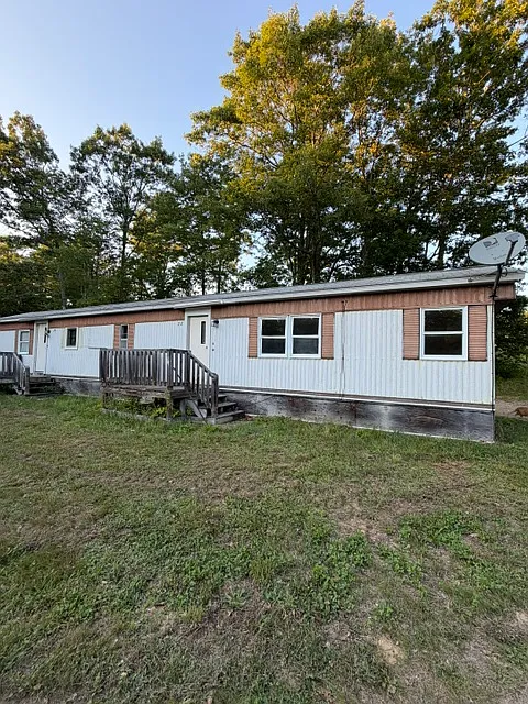 1 bed, 300 sqft, $900 — Photo 1