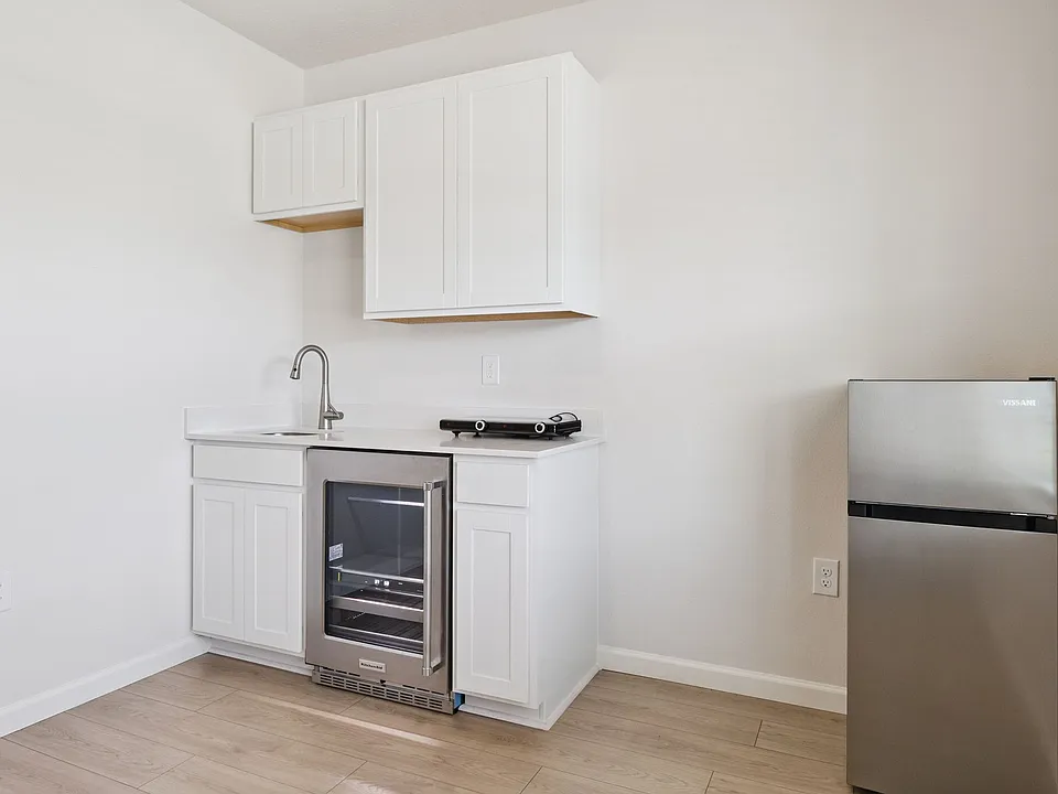 1434 Garabaldi Cir SE