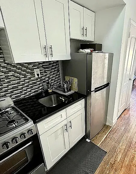 214 W 102nd St #3D — Photo 4