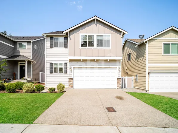 8205 125th St E, Puyallup, WA 98373