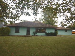 660 S Webster St, Naperville, IL 60540