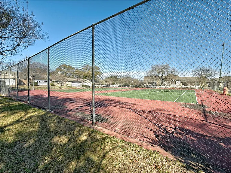 2002 Millay Dr #118 — Photo 30
