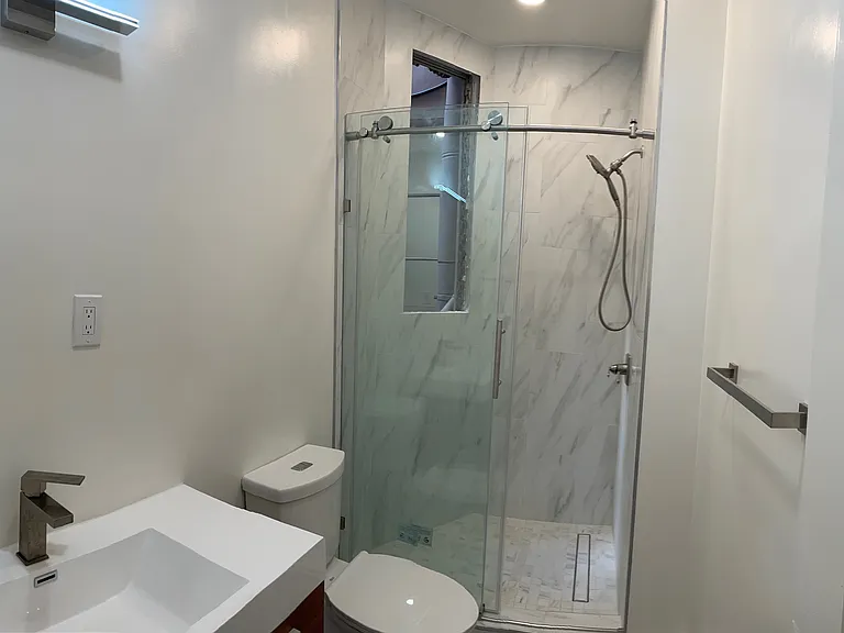 2785 Green St #2 — Photo 8