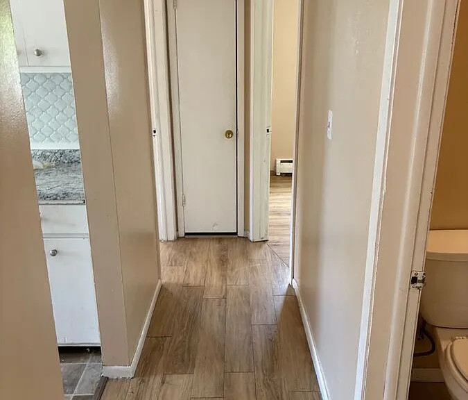 1015 York Ave #5 — Photo 5