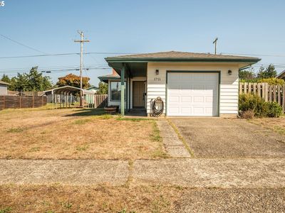 1711 Johnson St, North Bend, OR, 97459