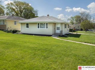 5423 Poppleton Ave, Omaha, NE 68106