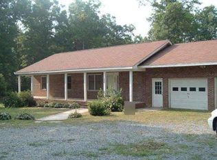 5060 Cherrywood Rd, Randleman, NC 27317