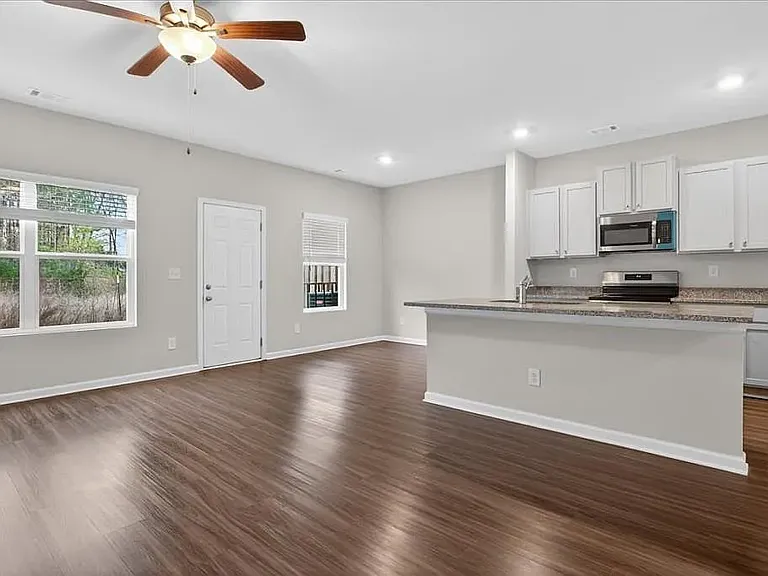 113 Brexley Dr — Photo 3