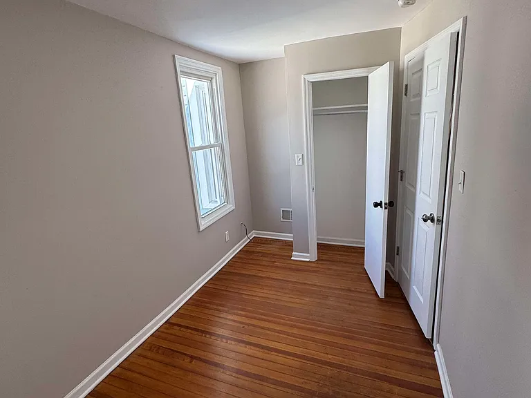 138 Pawling Ave #138 — Photo 25