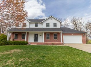 401 Cobb Dr, Lebanon, MO 65536