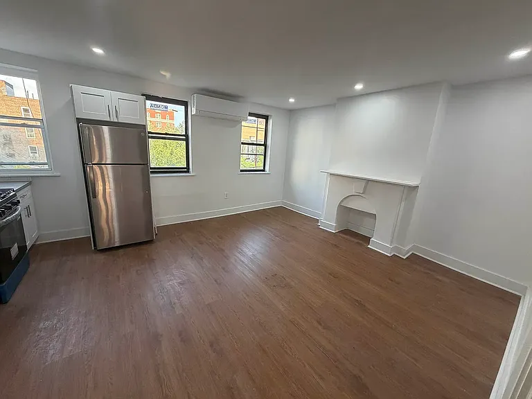 175 Utica Ave #3 — Photo 1