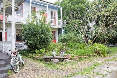 5th image of 1233 Kerlerec St #1