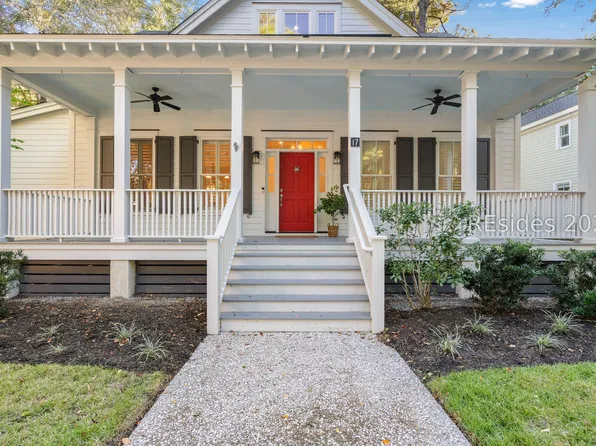 17 Newpoint Road, Beaufort, SC 29907