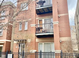 907 S Lytle St #101, Chicago, IL 60607