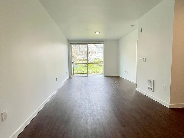 Spur Apartments — Photo 163
