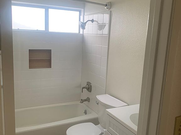 5th image of 4362 Louisiana St #9nm9e2eqy