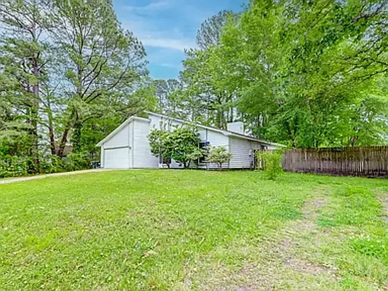 303 Canaberry Cir — Photo 19