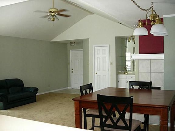 4th image of 732 Monique Ct