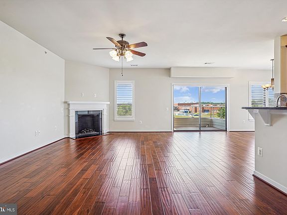 5th image of 8435 Peace Lily Ct APT 416