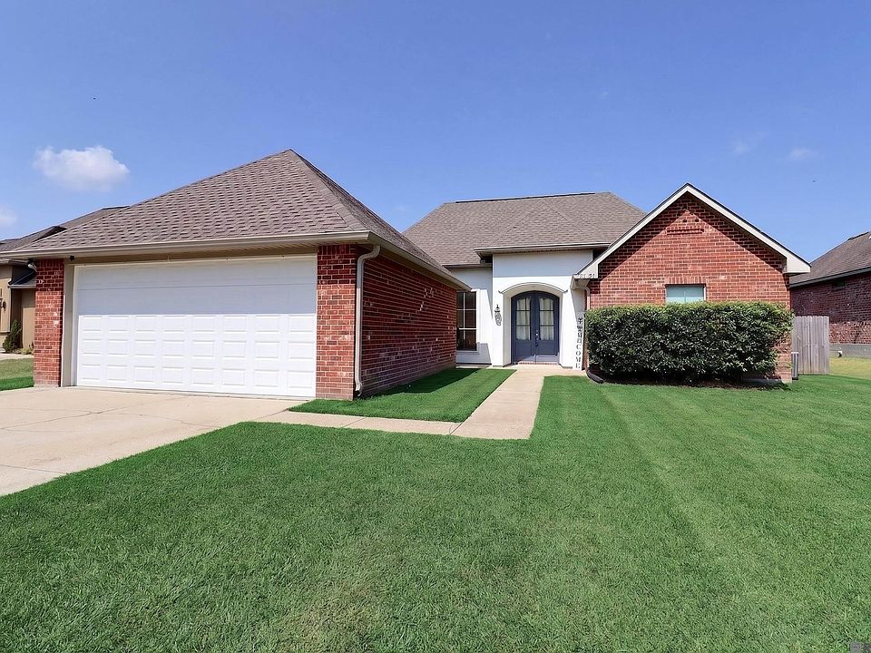 1st image of 31025 Lake Spring Dr
