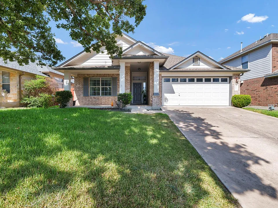 2811 Checker Dr