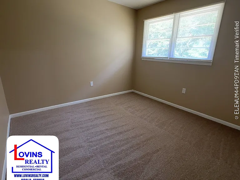 216 Arlington Dr — Photo 9