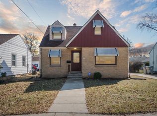 3776 N 73rd St, Milwaukee, WI 53216