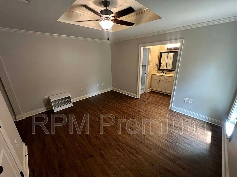 13235 Country Park Ave — Photo 22