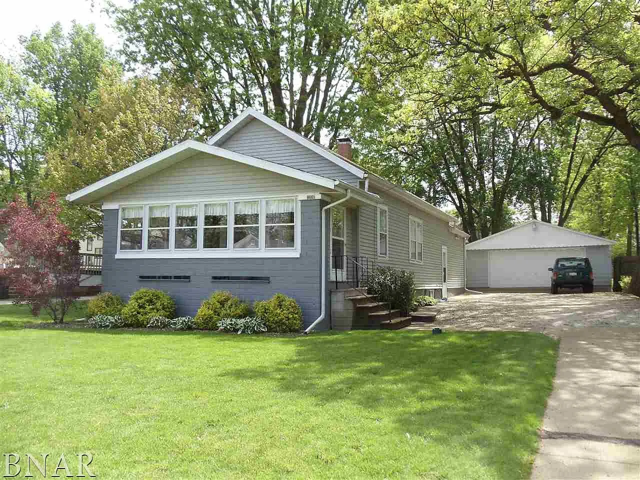 906 1/2 W Macarthur Ave photo 1