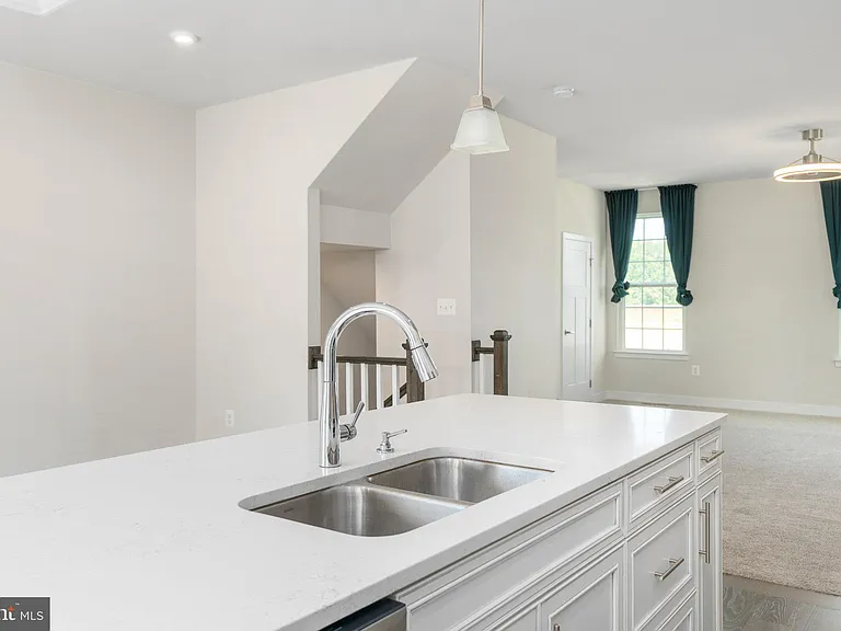 1000 Alum Spring Rd — Photo 13