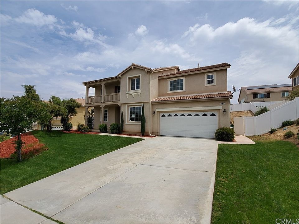 1st image of 15814 Twin Lakes Dr