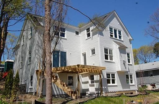 4th image of 14 Holbrook Ct
