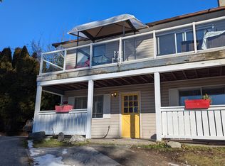 13255 Marine Dr, Surrey, BC V4A1E8