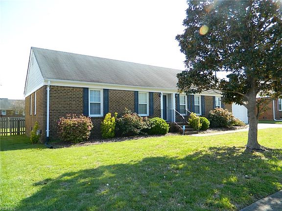 5th image of 1036 Weeping Willow Dr