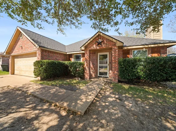 405 Roan Ln, Red Oak, TX 75154