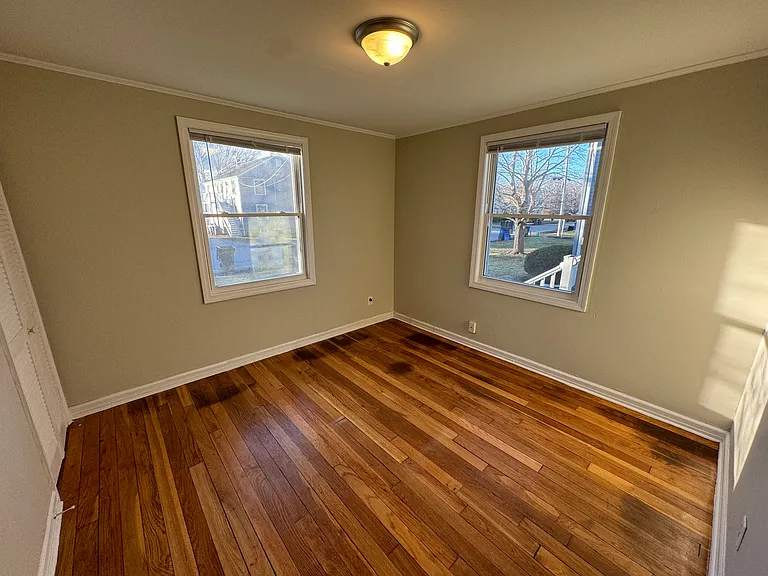 110 Margaret St #A — Photo 10
