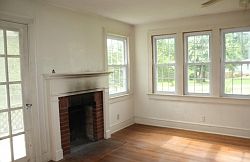 2nd image of 201 Churchill Cir
