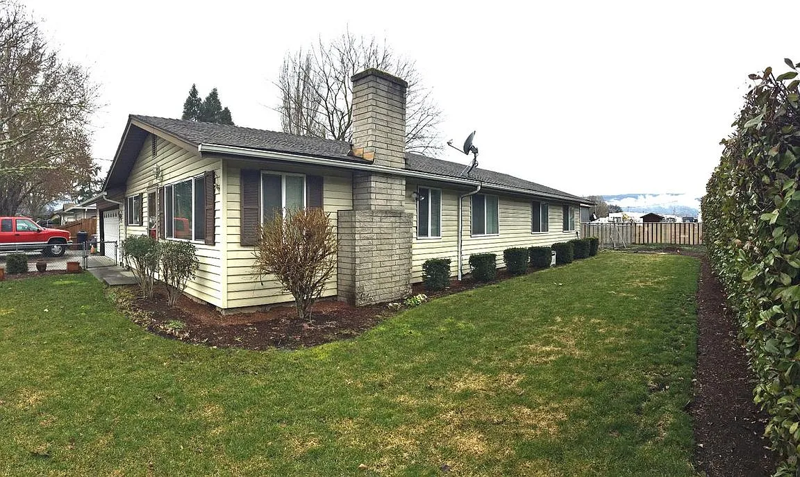 3095 Arthur Ave photo 1