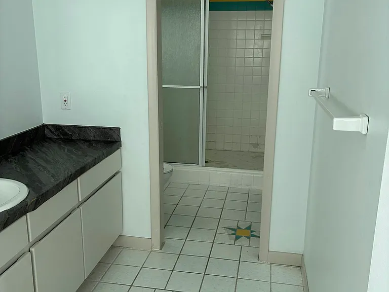2092 Colonial Dr #BC — Photo 8