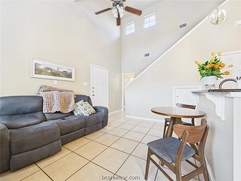 2348 Autumn Chase Loop #D — Photo 5