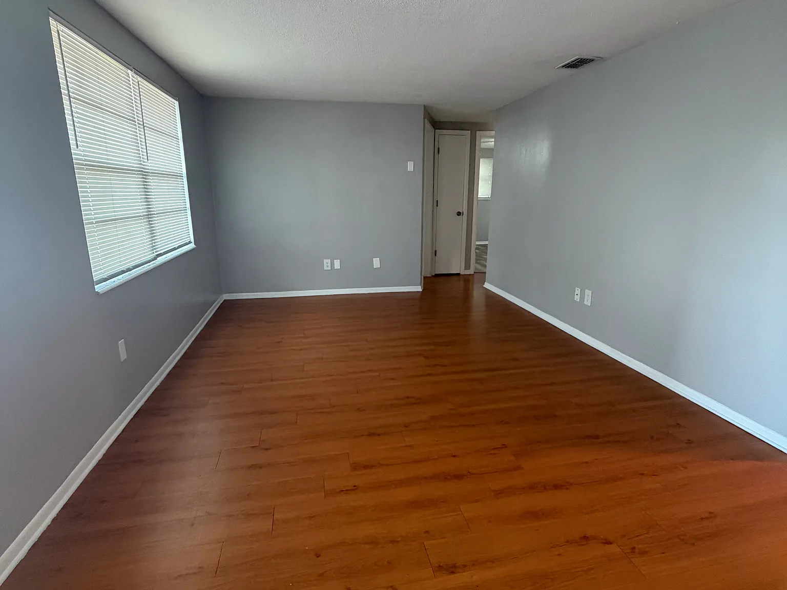 3 bed, 1184 sqft, $1,675 — Photo 2