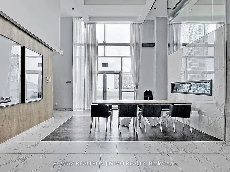 255 Village Green Sq #808 — Photo 31