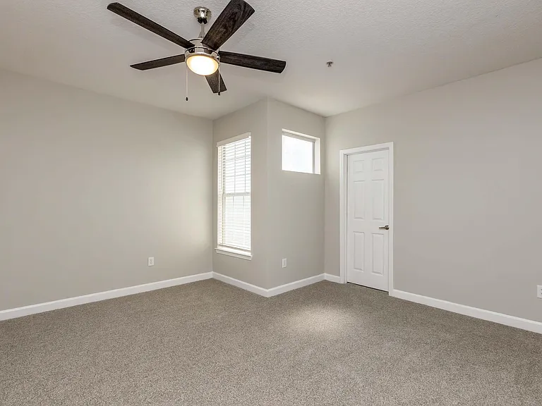 Reserve at Creekside — Photo 47
