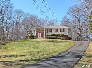 34 Jockey Hollow Road, Monroe, CT 06468